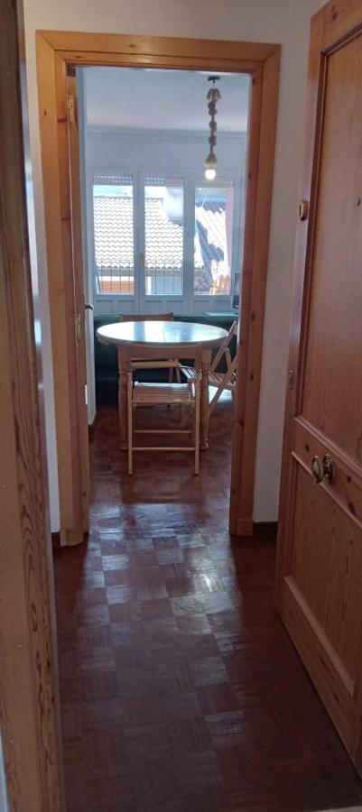 Luminoso, Centrico Y Silencioso Apartamento Jaca Luaran gambar