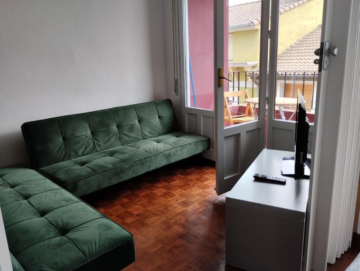 Luminoso, Centrico Y Silencioso Apartamento Jaca Luaran gambar