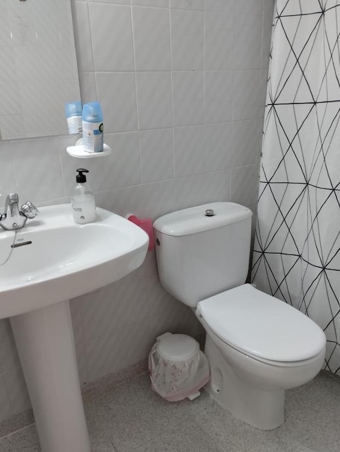 Luminoso, Centrico Y Silencioso Apartamento Jaca Luaran gambar
